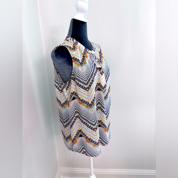 Oversized Patterned Lightweight Sleeveless Tunic Size M - Picture 3 of 10